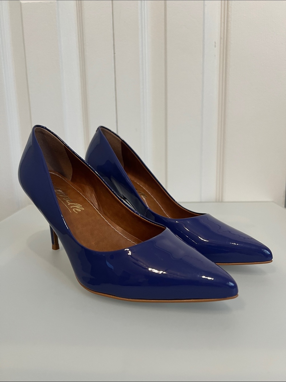 L’Intervalle Cobalt Blue Patent Leather Mid Heel Shoes Size 5 EU 36
